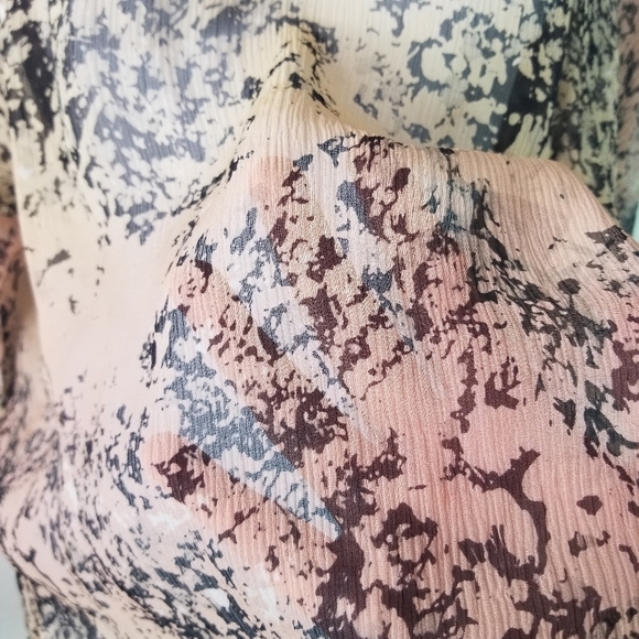 Sundance crinkle sheer silk watercolor blouse - Picture 8 of 9